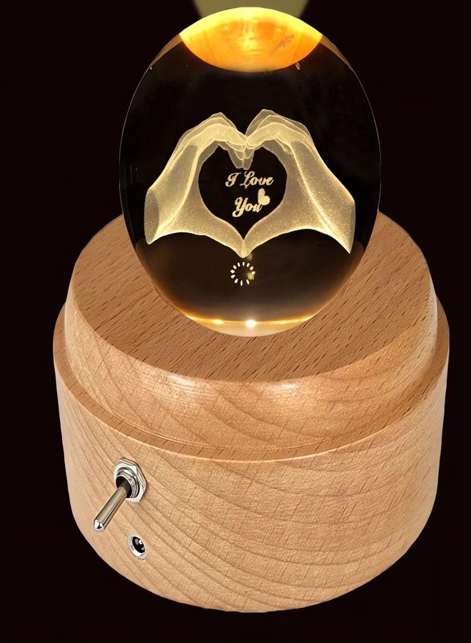 صندوق موسيقى على شكل كرة كريستالية على شكل قلب من SINGEEK مع قاعدة خشبية دوارة وإضاءة، تمثال إصبع الحب، كرة ثلجية للعائلة والأصدقاء، أفضل هدية لأعياد الميلاد وعيد الشكر (دائماً معي)